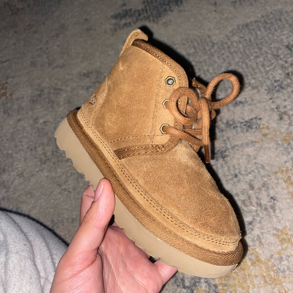 UGG boot